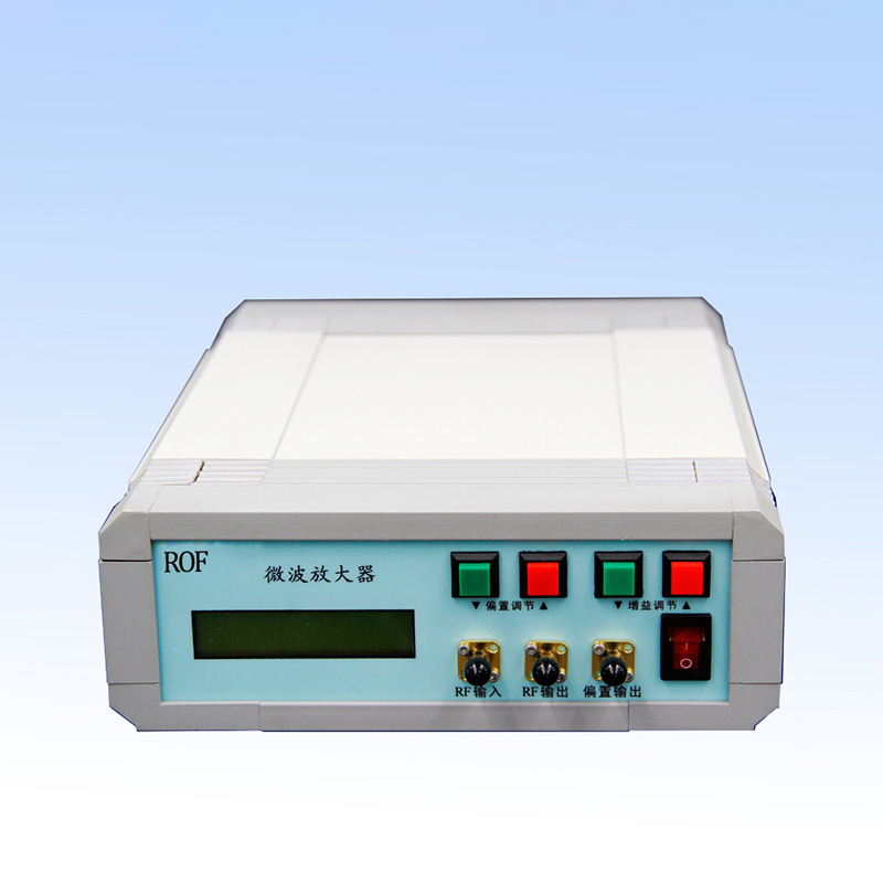 Elektrooptični modulator Elektrooptični modulator Mikrovalovni ojačevalnik Širokopasovni mikrovalovni ojačevalnik